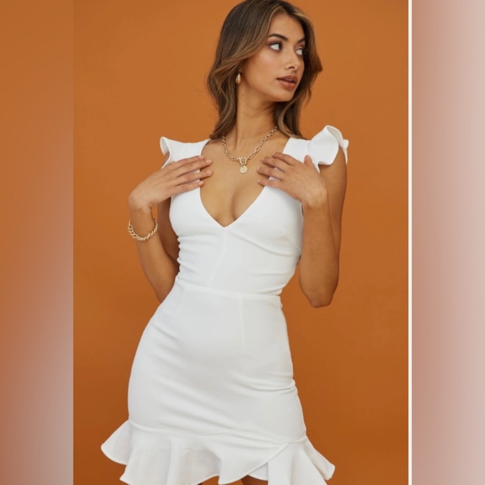 Selfie Leslie white ruffle dress